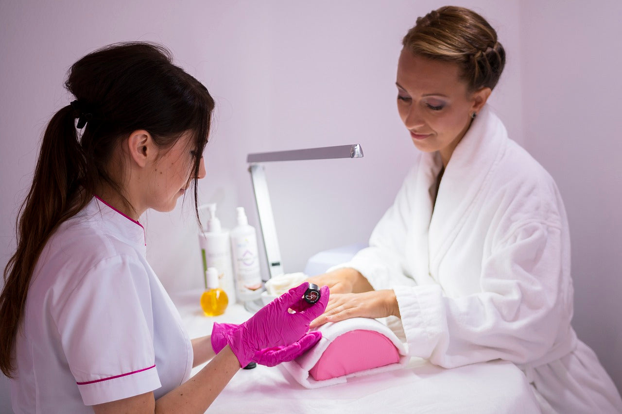 How Do You Become a Nail Technician?