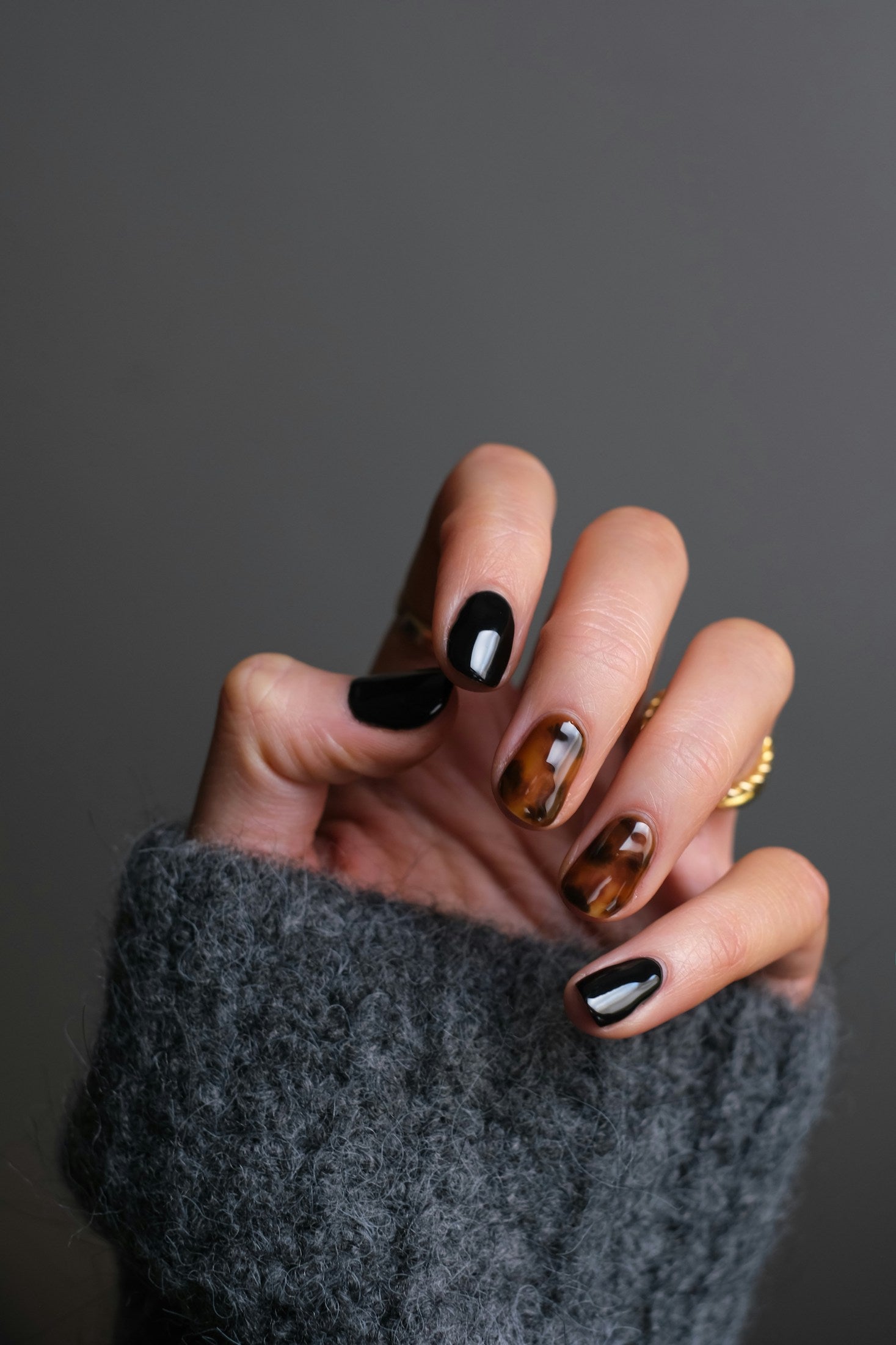 Acrylic vs Hard Gel: An Insight into Nail Enhancement Options For Professionals