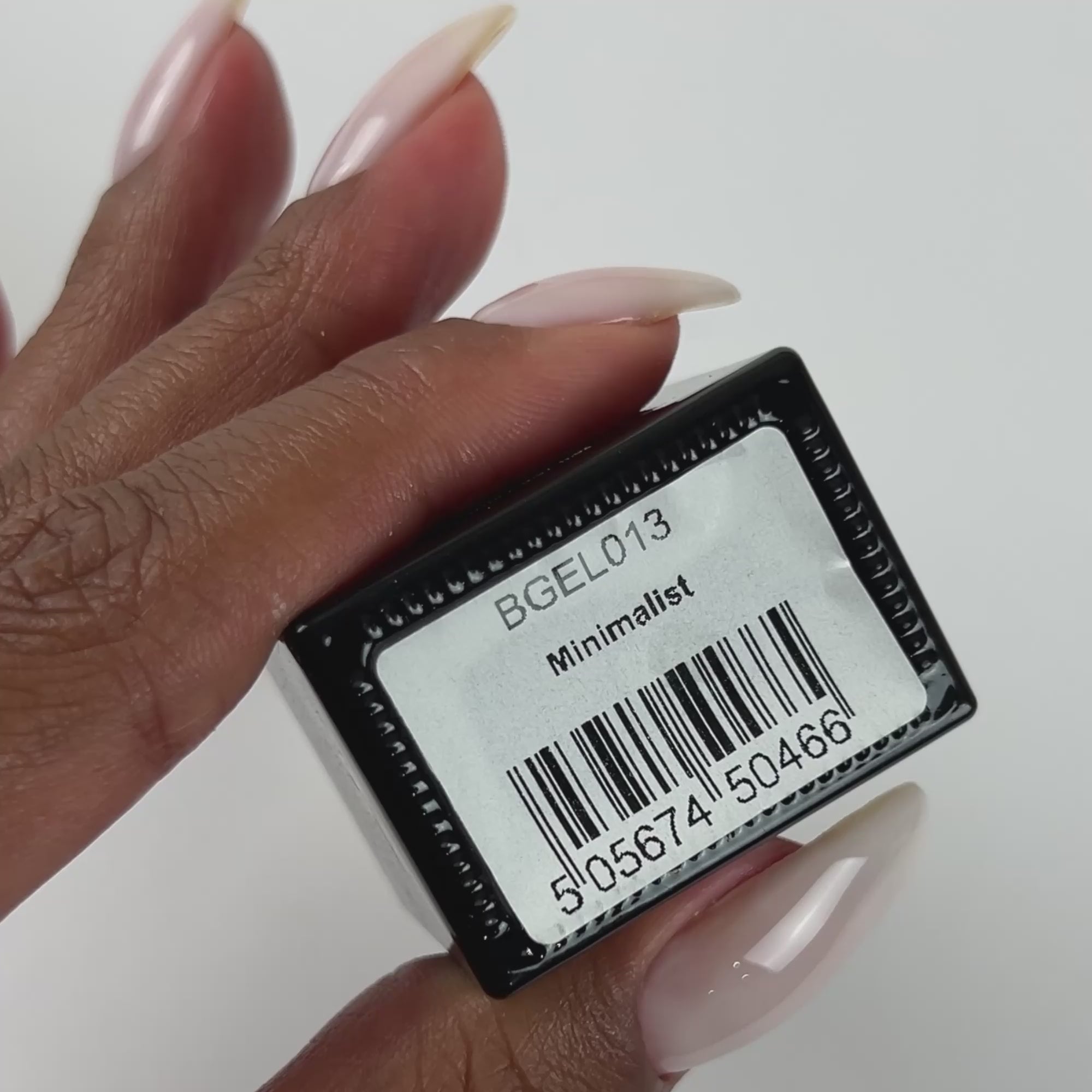 Load video: Brush on Builder Gel Minimalist